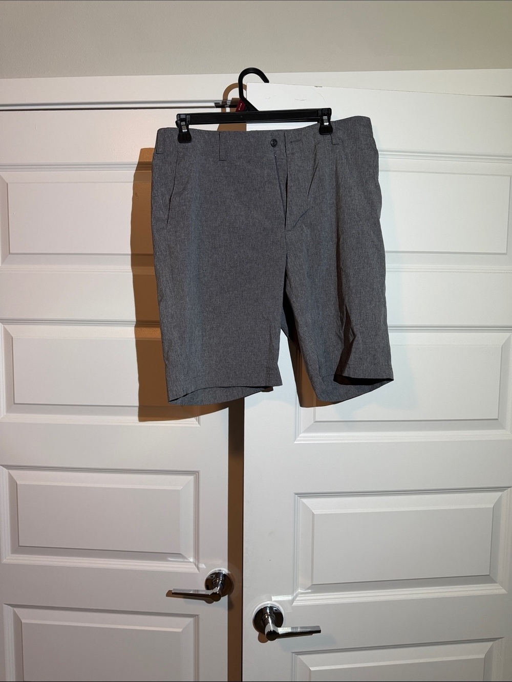 Hogan Men's Gray Flat-Front Dress Shorts